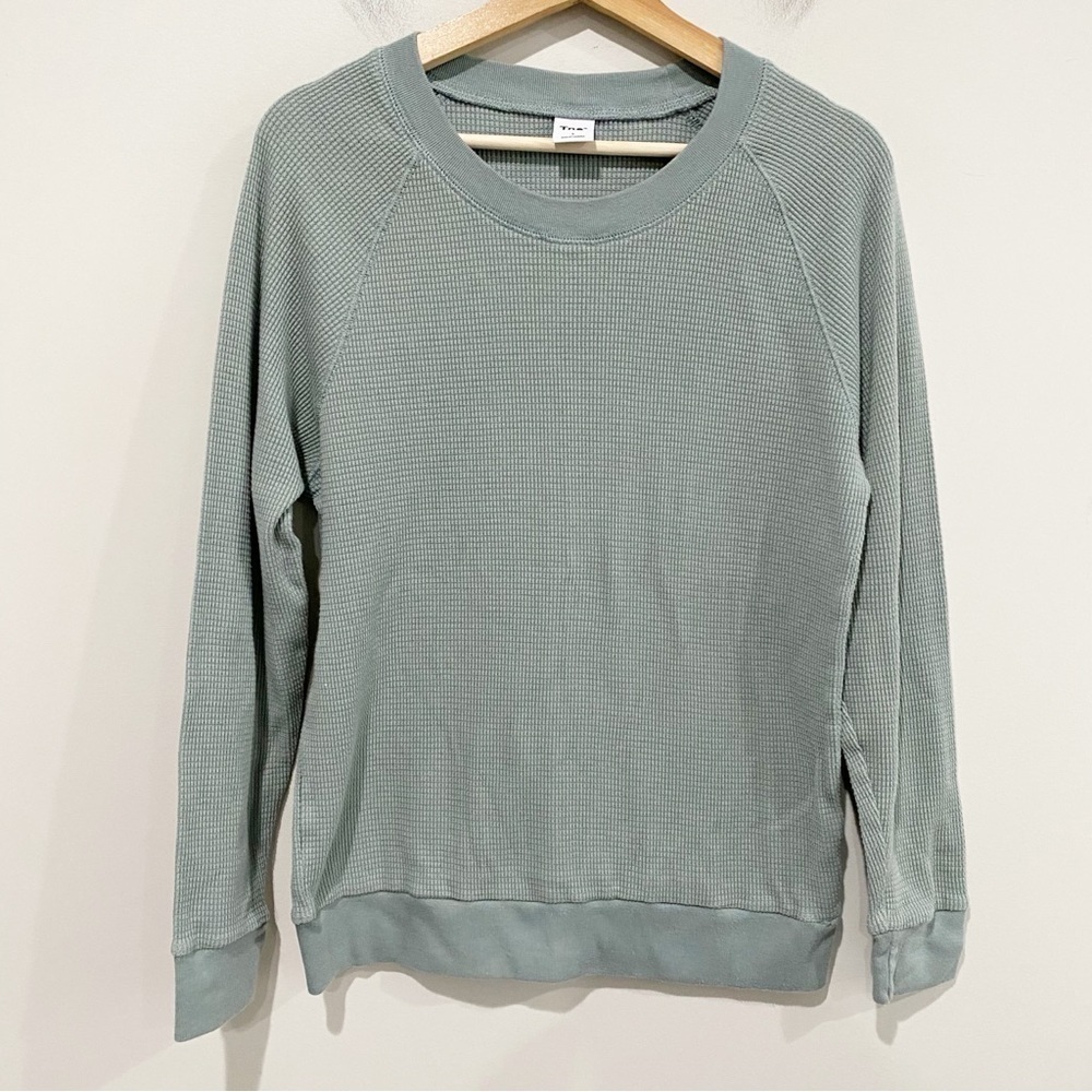 ARITZIA TNA Andrews Waffle
Thermal Long Sleeve Top Sage Green Comfort Size Small
